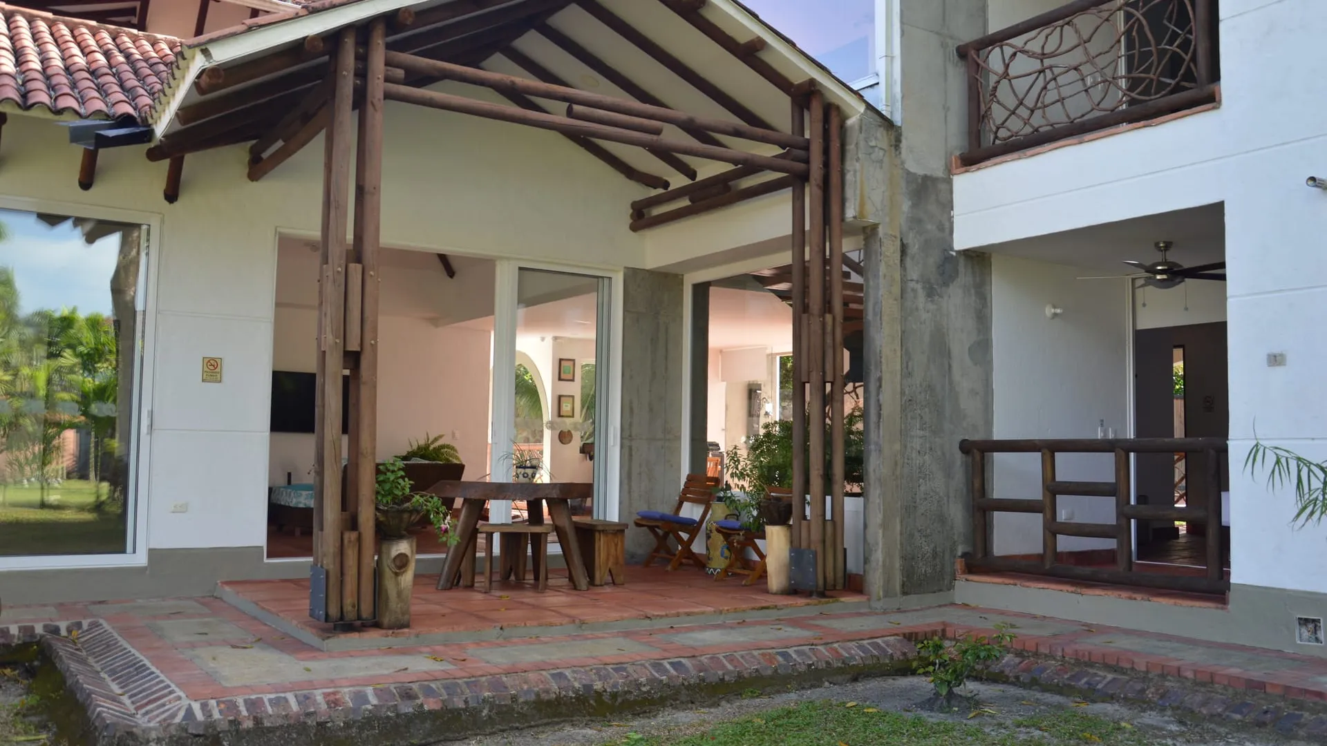 Fachada de la Casa Hotel